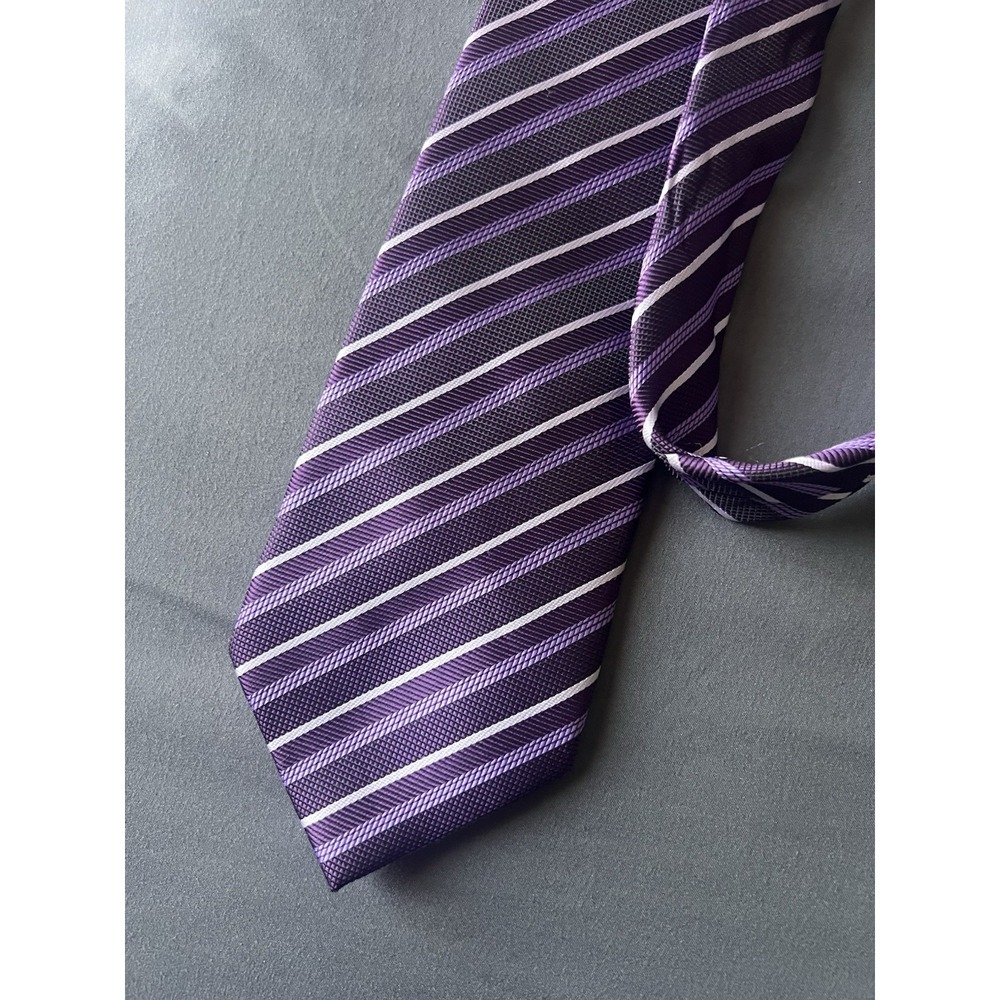 100% Silk Neck Tie Classic Mens 3.75 Brand Q Purple Silver Striped